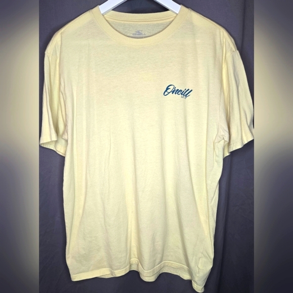 O'Neill Other - Men's O'Neill Bermuda graphic tee pale yellow size large